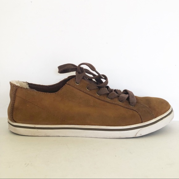 UGG Vanowen Nubuck Leather Lace Up Brown Shoes Sneakers - Picture 5 of 13